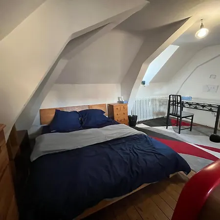 La Maison Aux Volets Bleus Vila Laval (Mayenne)